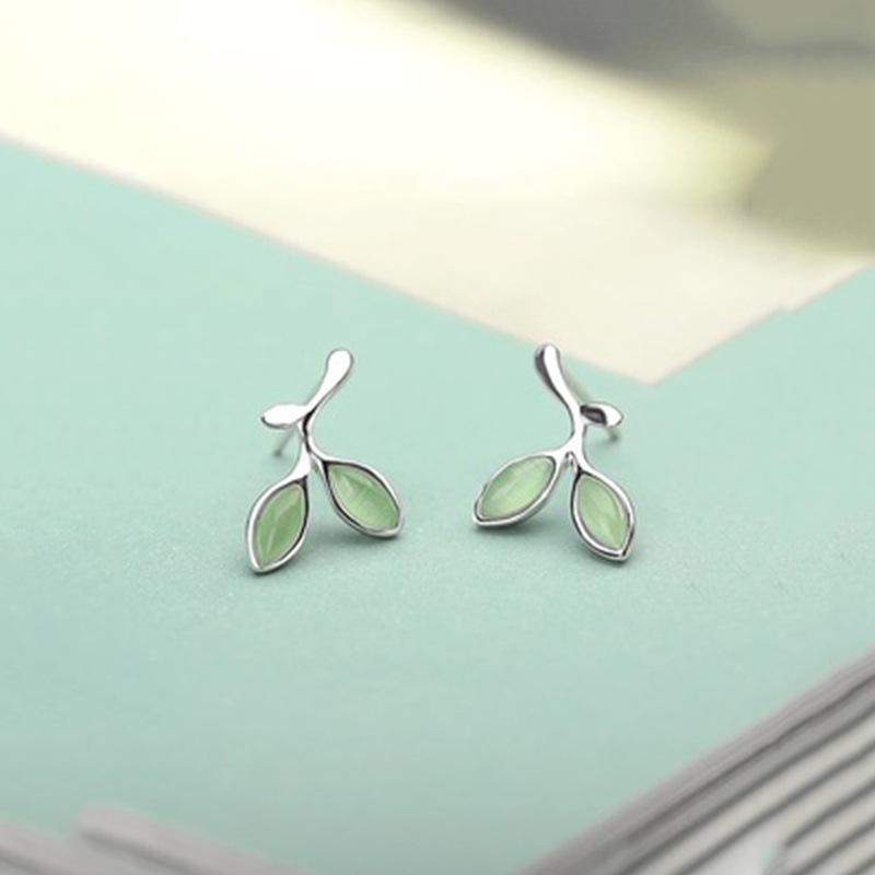 

Серебро Зеленый Лист Серьги Женский Опал Сладкий Маленький Свежий Лист Серьги Мода Простые Ювелирные Изделия