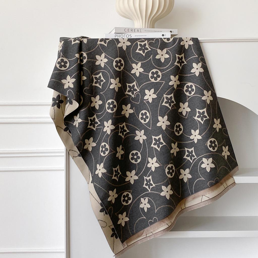 Big-Name Five-Pointed Star Imitation Cashmere Scarf Women'S Autumn And Winter College Style High-End Thickened Thermal Air Conditioner Shawl