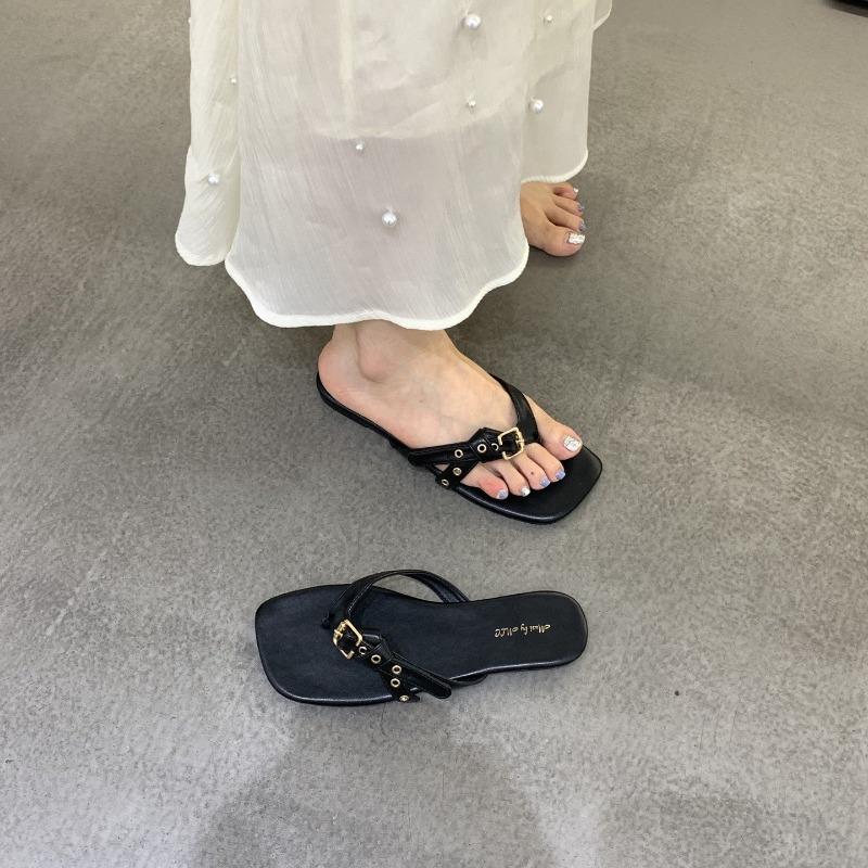 Fashion Summer New Studded Sandals Women's Outside Wear Vintage Square Toe Open Toe Clip Toe Soft Sole Non-slip Wear-resistant Flats
