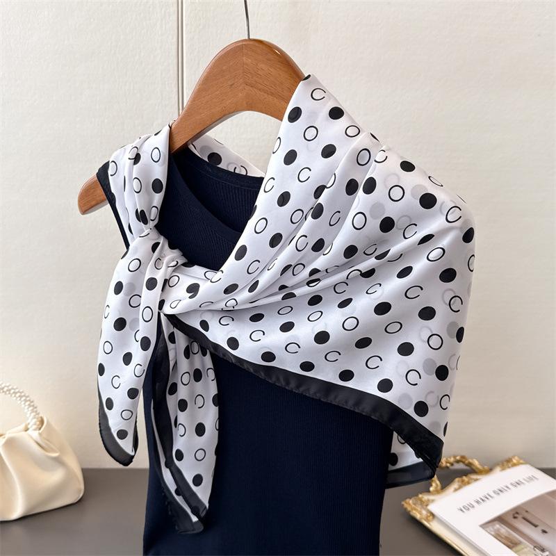 

Геометрический горошек Имитация шелка Высококачественная печать Большой квадратный шарф Шелковый шарф Шаль Головной платок Шарф для защиты шеи Декоративный женский шарф 90*90cm