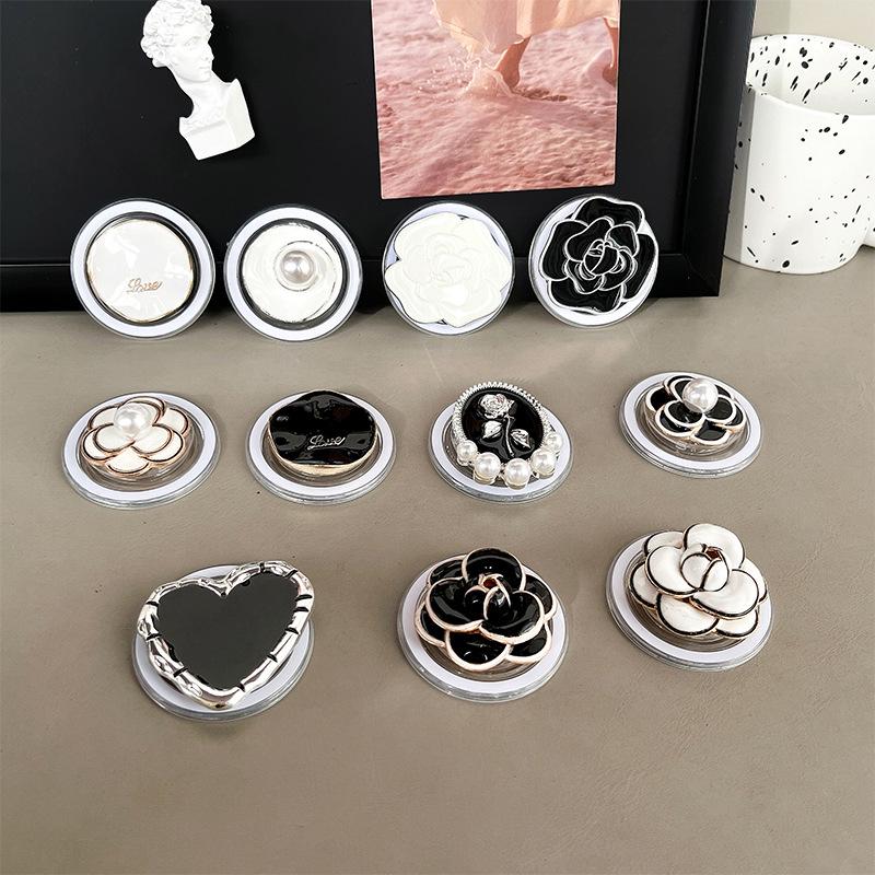 Magnetic Camellia Mobile Phone Airbag Bracket Electroplating Metal Love Pearl Advanced Sense Desktop Watching Drama Chasing Bracket