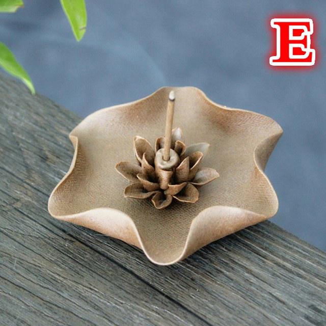 Handmade Ceramic Crafts Lotus Incense Base Aromatherapy Burner Sandalwood Stick Incense Holder for Living Room Home Decor