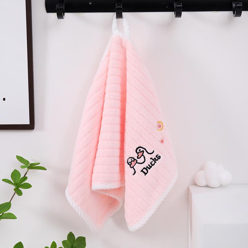 

Мультяшное детское полотенце для лица мягкое впитывающее коралловый флис вышитое волосы дом школа ученики импортная торговля 25*50cm розовый
