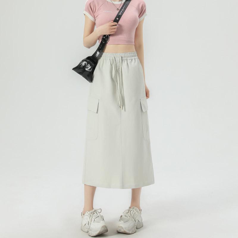 Women's American-Style A-Line High Waist Skirt with Pockets - Solid Color, Mid-Length, Slim Fit, Split Design for Spring/Summer 2025