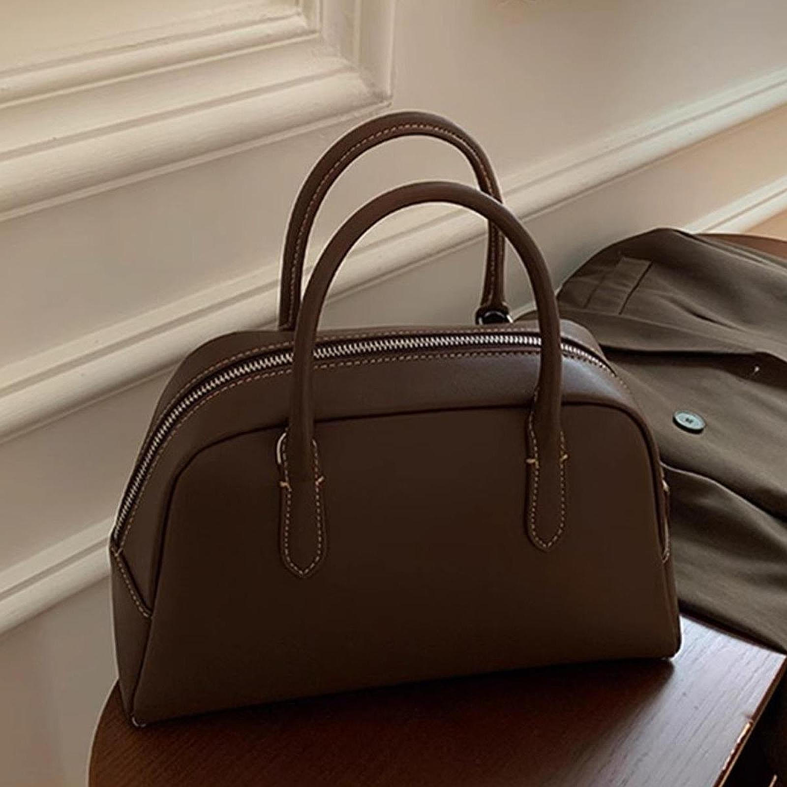 

Ladies PU Leather Handbag with Shoulder Strap And Top Handle