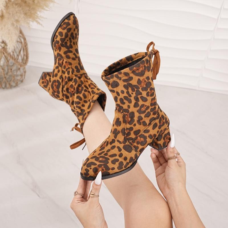 

Autumn New Plus size Fashion Trend Temperament Korean Version Suede Boots Temperament Sexy Lnternet Celebrity American style 43