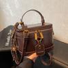 Autumn and Winter Retro Portable Small Square Bag Box Bag Fashion Shoulder Crossbody Niche Commuter Women's Bag Versatile