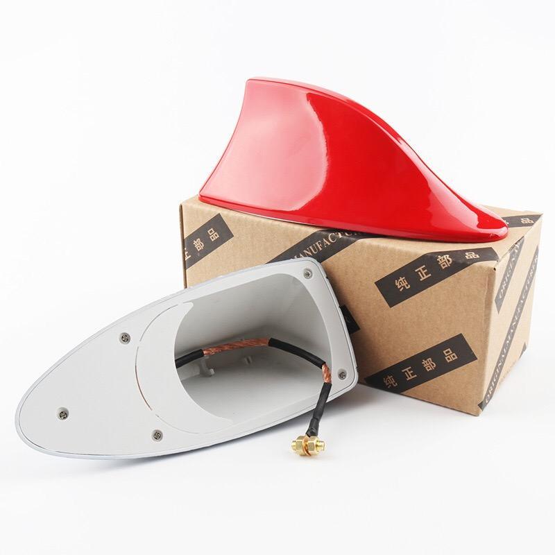 Wodoodporna uniwersalna antena samochodowa radiowa, antena dekoracyjna w kształcie płetwy rekina z podstawą z taśmą klejącą i funkcją radia FM/AM