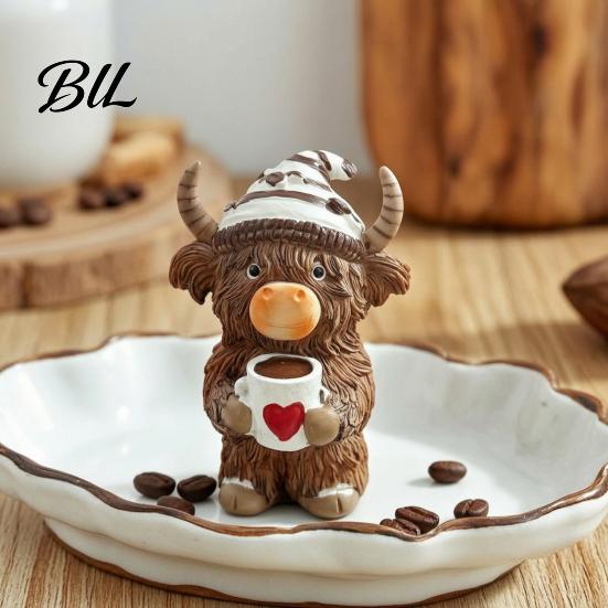 Highland Cow Ornaments Figurine, Resin Coffee Statue for Farmhouse Home Decor, Artistic New Housewarming Presents Country Style Tabletop Ornament