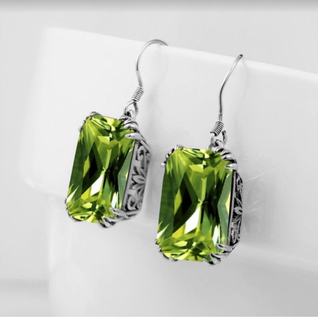 1pcs Necklace And Earrings Set, New Fashion Creative Personality Versatile Earrings Necklace Set, Women Clavicle Chain Crystal Pendant Jewelry Gift