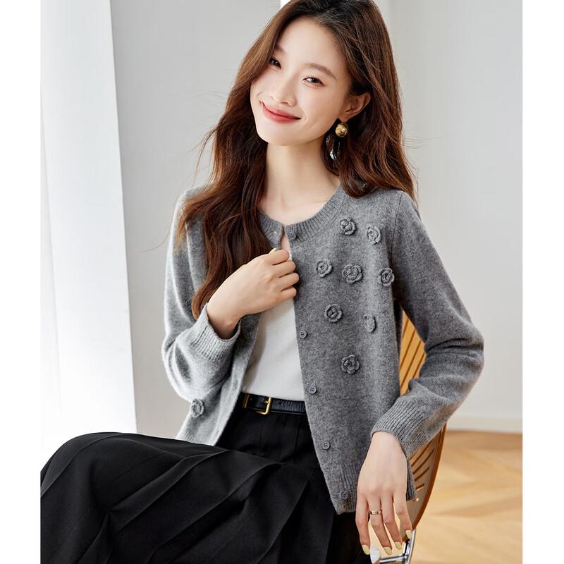 

Женский кардиган ручной вышивки из чистой шерсти L