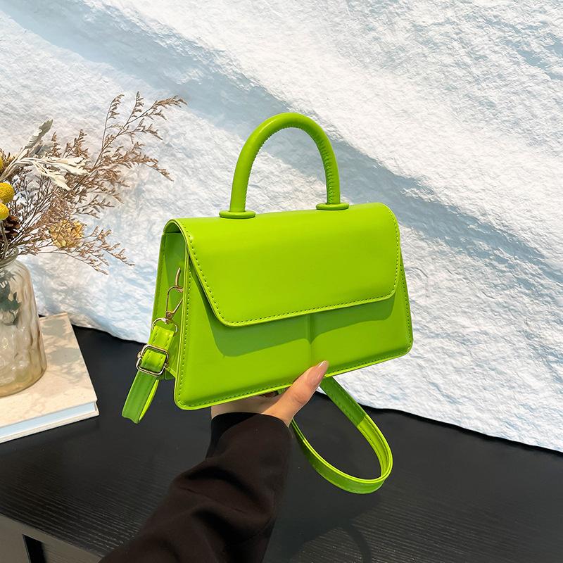 

Высококачественные женские сумки — это простые, повседневные и высококачественные сумки-мессенджеры, универсальные небольшие квадратные сумки. зелёный