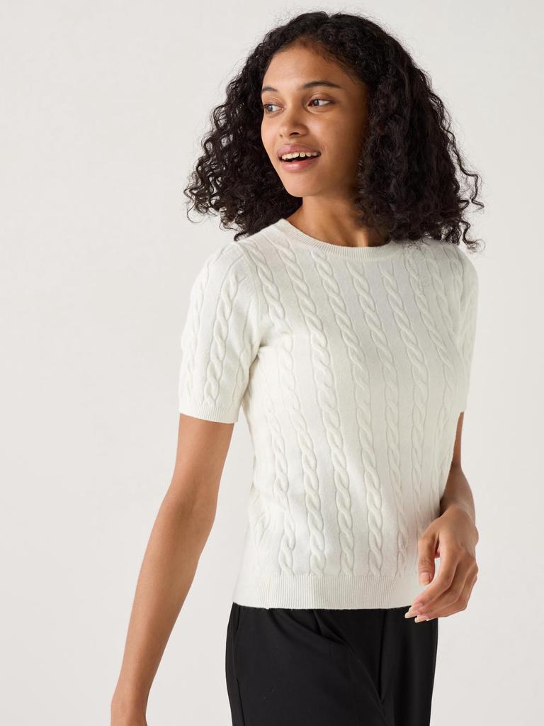 Uniqlo Cable Crew Neck Sweater  Short Sleeve 