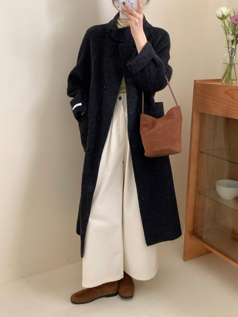 

Пальто из двухсторонней шерсти с воротником-стойкой, двубортное, на нескольких пуговицах, с рукавами-фонариками на плечах, однотонное кашемировое шерстяное утолщенное теплое длинное пальто с длинным ворсом M (125-72.5 kg)