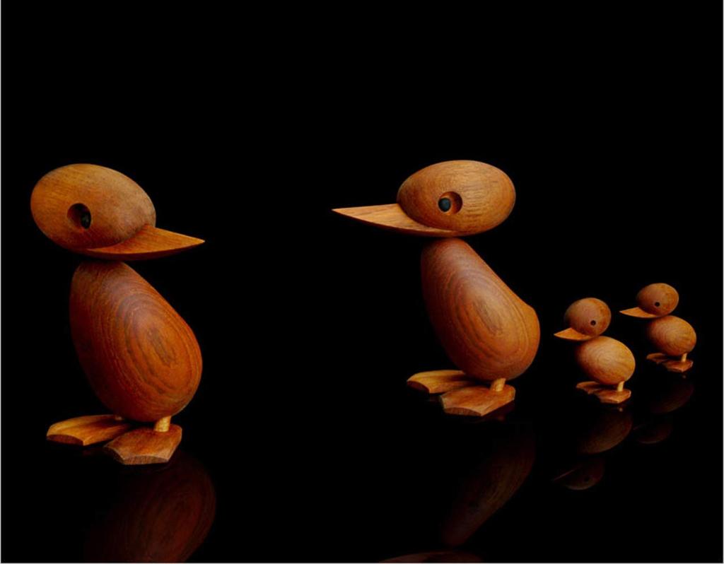 (hej!e) Duck Large, Hans Bülling, Scandinavian Art, Reproduction Figurine