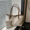 Large-capacity bag women's commuter personalized tote bag new beautiful niche trend shoulder bag textured women's bag