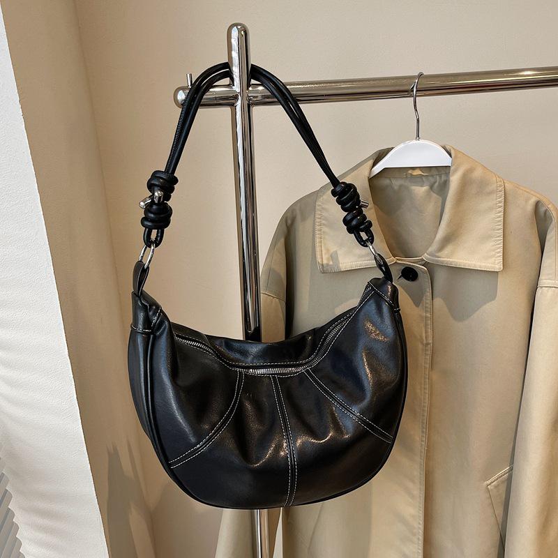 

Retro Women s Crossbody Bag - Versatile, High-End Niche Design for Work, Commute, or Casual Wear