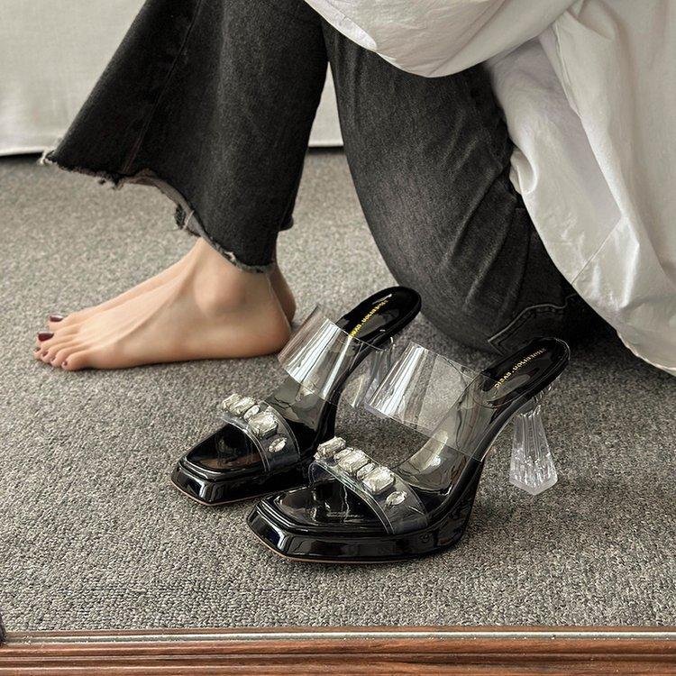 

Rhinestone high-heeled sandals 2024 spring and summer new fairy wind wear versatile transparent belt thick-heeled crystal slippers female 35 чёрный