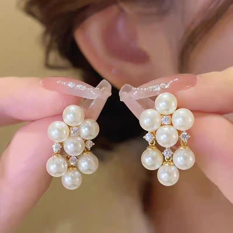 Elegant Retro Zircon Pearl Tassel Earrings: Stylish, Exquisite & Versatile Jewelry for Women