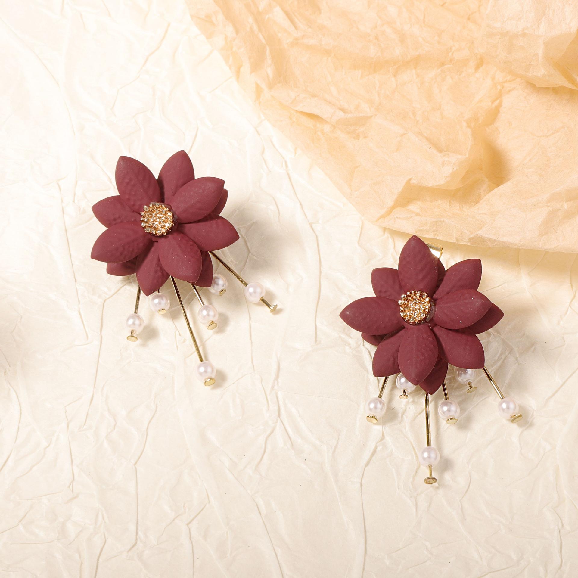

Metal Resin Chrysanthemum Geometric Dangle Earrings Women New Simple Elegant Design Zircon Party Accessories красный