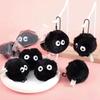 1 Stück Anime Kleiner Schwarzer Kohlenkugel Schlüsselanhänger, Plüschanhänger Rucksack Kleiner Anhänger Paar Accessoires Puppendekoration Geschenk