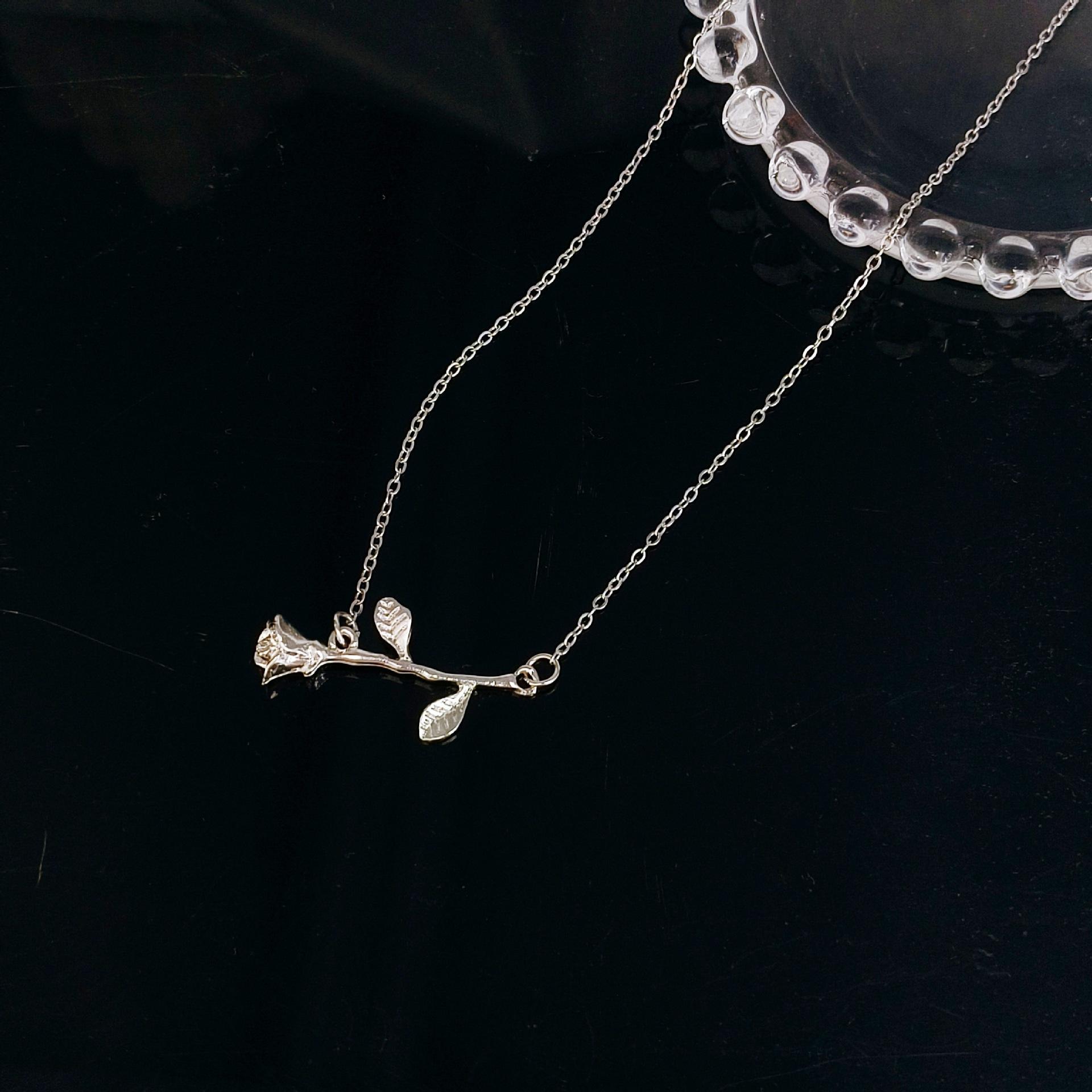 Temperament sweet rose necklace ins premium neck chain collarbone chain