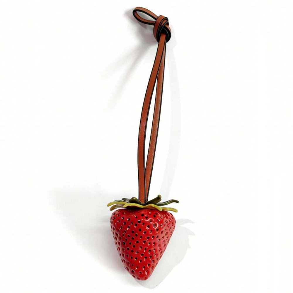 Elegant Waterproof Strawberry Key Ring Resin Handmade Keychain 3D Design Bag Charm Bag Decoration