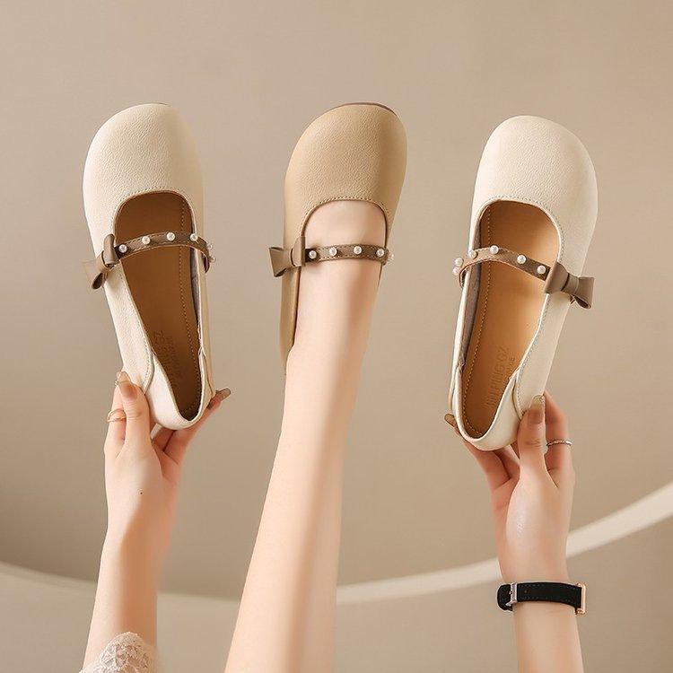 French shallow mouth flat bottom small leather shoes women's 2025 new spring skirt pregnant women single shoes soft leather evening Doudou shoes