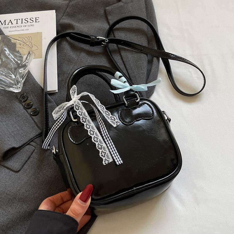 Super Fire Small Bag Women's Spring and Summer 2025 New Casual Messenger Bag Bow Versatile Women's Portable Bowling Bag