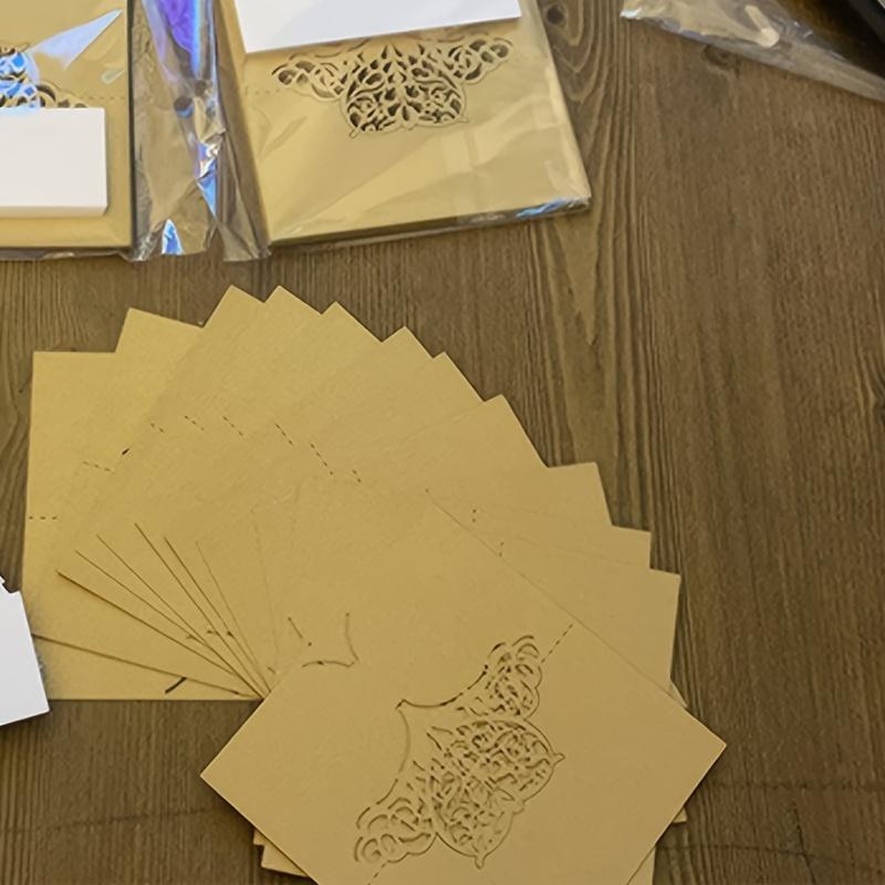 1set/20pcs Lace Wedding Place Cards, Personalised Table Name Reception Decoration Lace Pattern Wedding Favours, Party Cards, Cutout Wedding Seat Cards