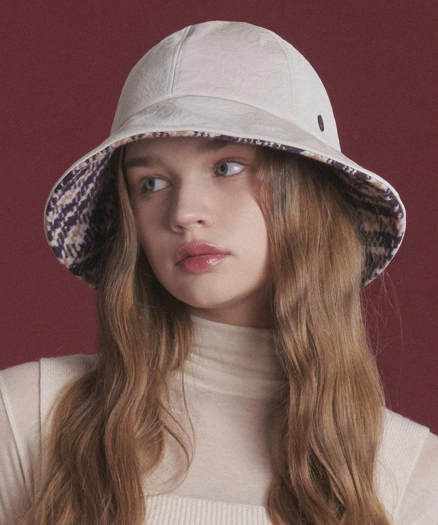 Hwaiteusaenjeu Purple Label Velvet Round Bucket Hat Liverpool Ivory