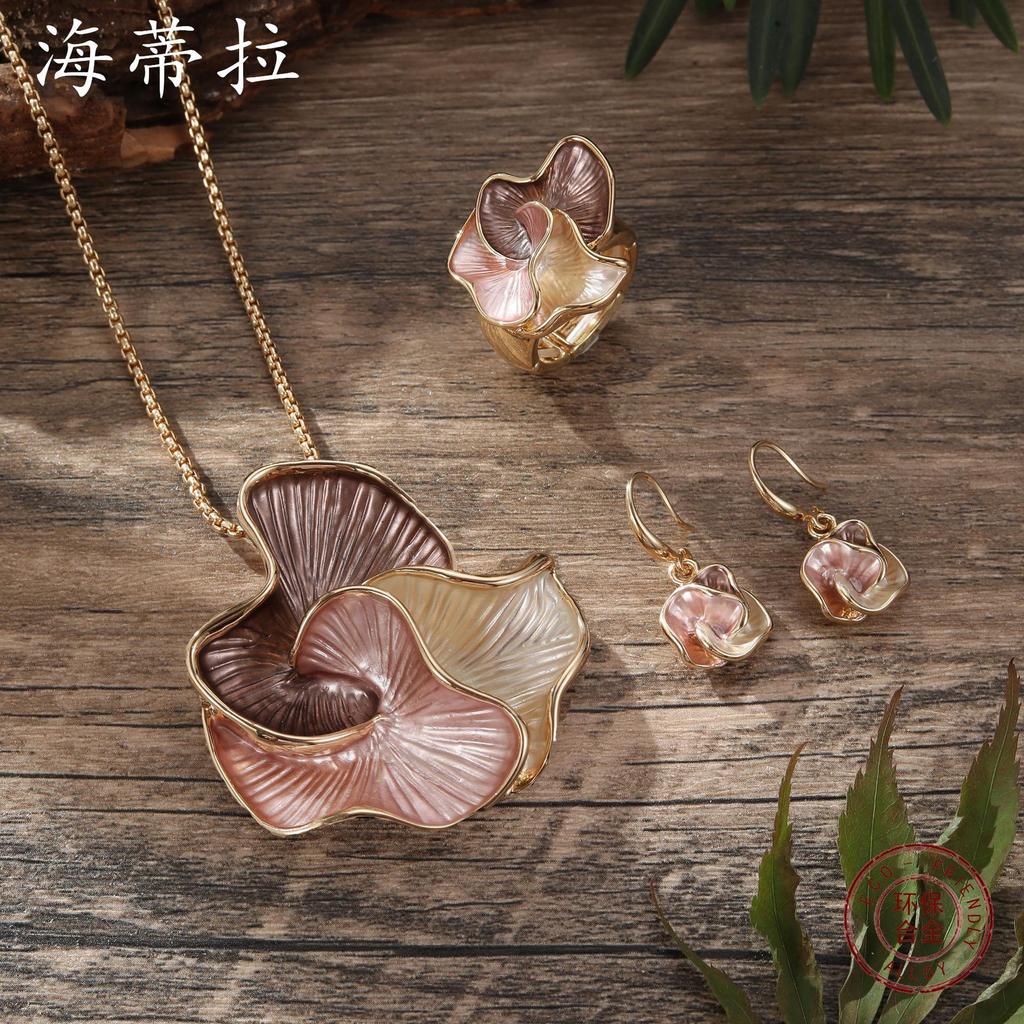 New Color Painting Oil Geometric Petal Stud Earrings, Pendant Set, Women's High-end Jewelry Set