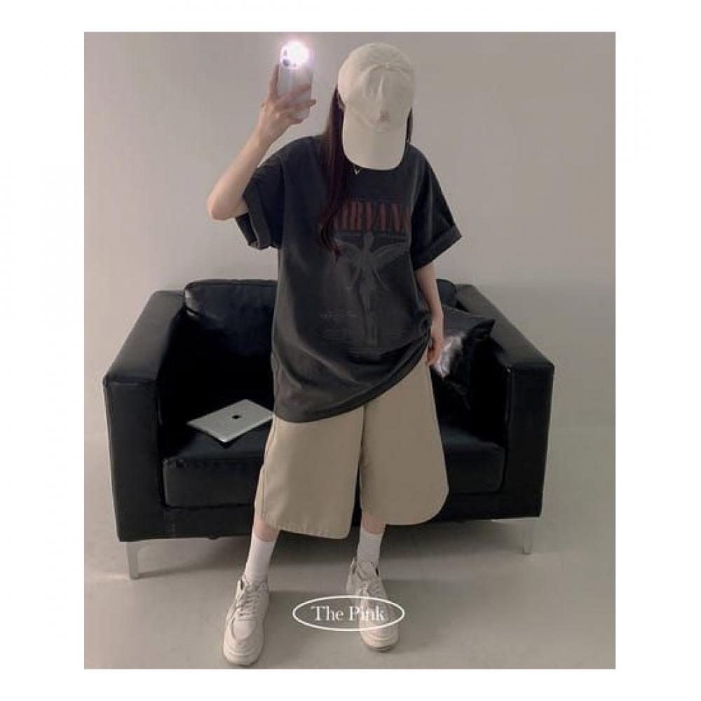 The Pink Tabo Oversized PigmenT LeTTering PrinT T shirT
