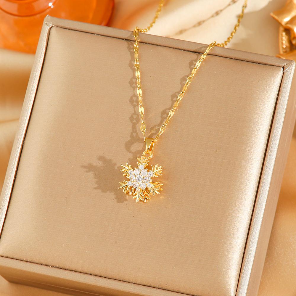 Japan and South Korea Simple Popular Wind Titanium Steel Necklace Female Niche Exquisite Internet Celebrity Zircon Clavicle Chain High-end Jewelry