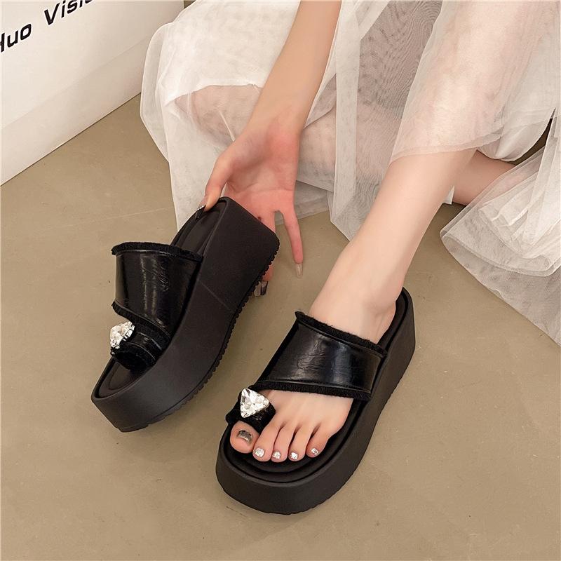 

Cool slippers new thick-soled one-word slippers women s outer wear fashionable and versatile height-increasing casual bag head half slippers 35