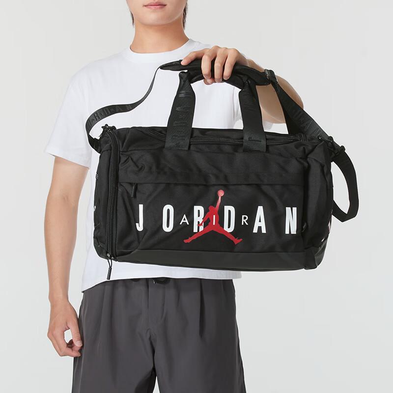 NIKE Men s All-Season Sports Duffle Bag MISC