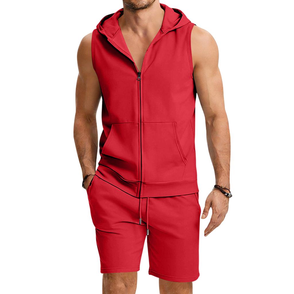 Herrväst med dragkedja och huva, ärmlös, samt shorts. Lätt, ledig, atletisk träningsdräkt. Sommaroutfit för utomhusaktiviteter.