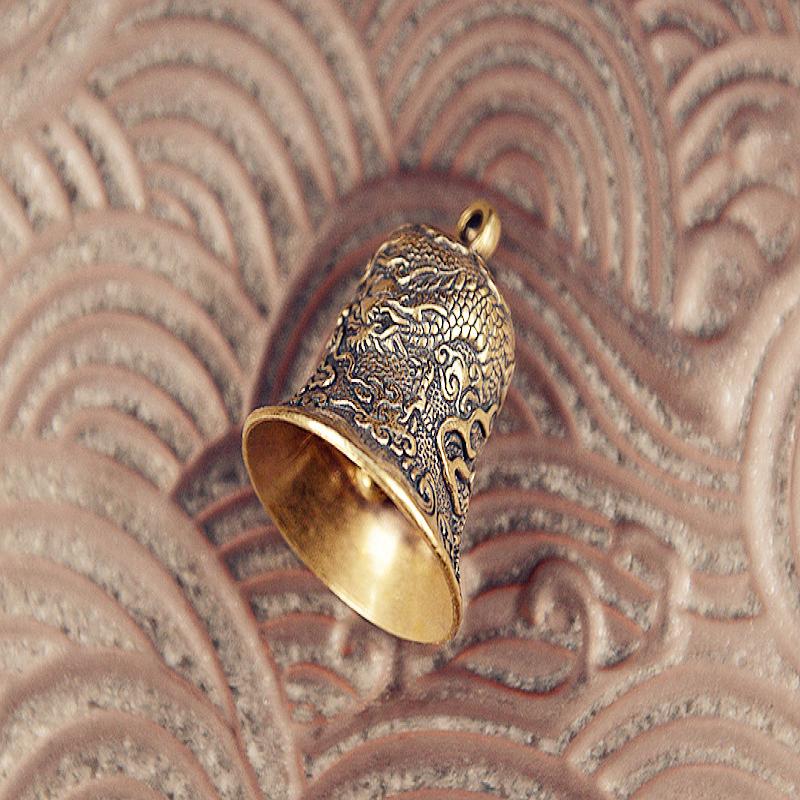 Vintage Brass Bell Carved Dragon Totem Exquisite Crafts Collectibles Hanging Ornament Chinese Feng Shui Desktop Decoration