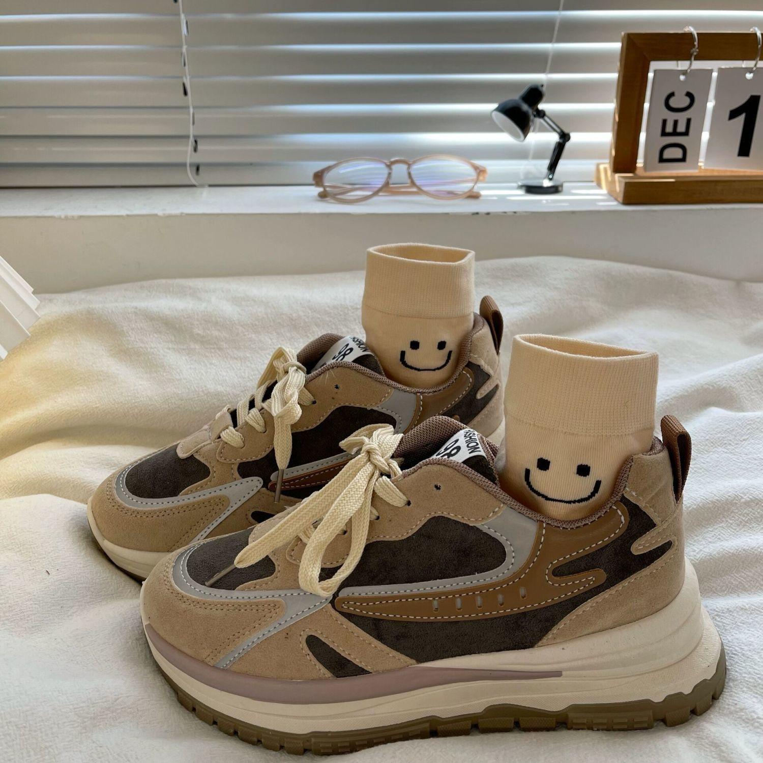 

Удобные дышащие кроссовки женские простые износостойкие 2024 новые модные нескользящие толстые кроссовки осенняя повседневная обувь 40 кофейный