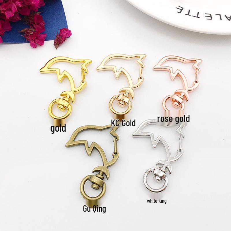 Colorfast Electroplated Heart and Star Keychain Accessories with Plum Blossom, Cloud, Dog, and Moon-Shaped Hooks. Rose Gold