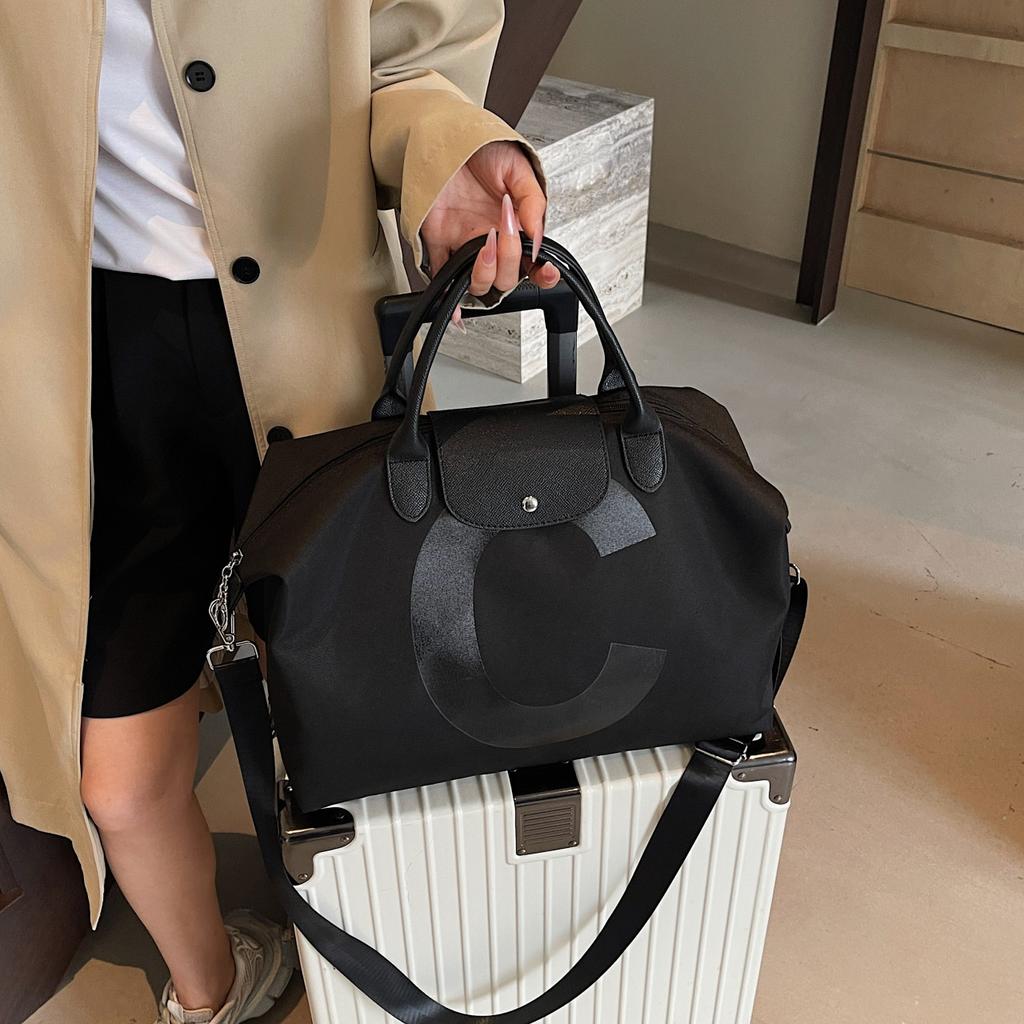 Large-capacity Short-distance Travel Bag, Simple and Fashionable Letters, Unisex Going Out, Duffel Bag, Commuting Messenger, Fitness Bag