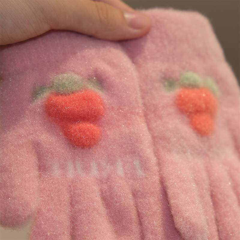 Korean version of cute cartoon children's gloves cycling cold-proof thickened warm gloves creative simple strawberry knitted gloves