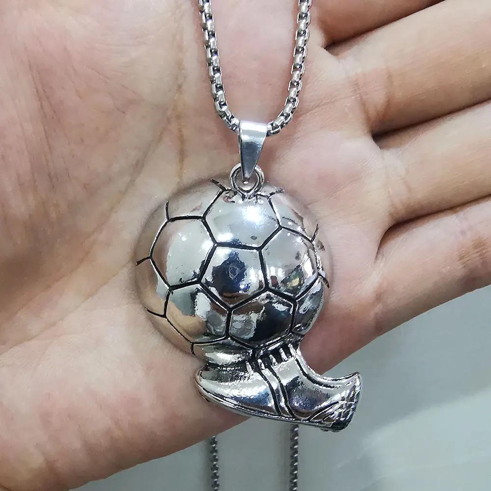 1 Stück Silbernes Fußball & Schuhe Design Edelstahl Kette Halskette, Retro Kreativer Street Style Coole Halskette Für Jungen