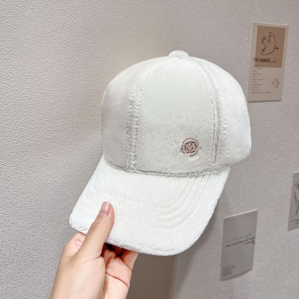 Winter Duck Tongue L Hat with Plush and Thickened Warm Baseball Cap Korean Version Women's Hat