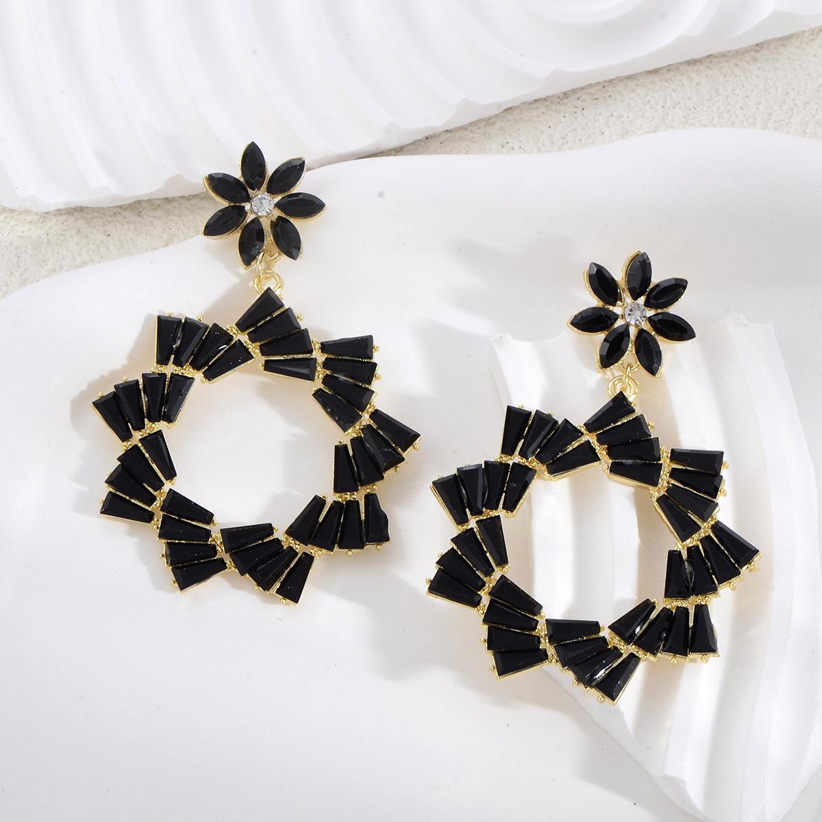 Exaggerated Earrings  Cold Style Fashion Tassel Earrings  Accessible Luxury Dinner Jewelry  Retro Heavy Industry Earrings