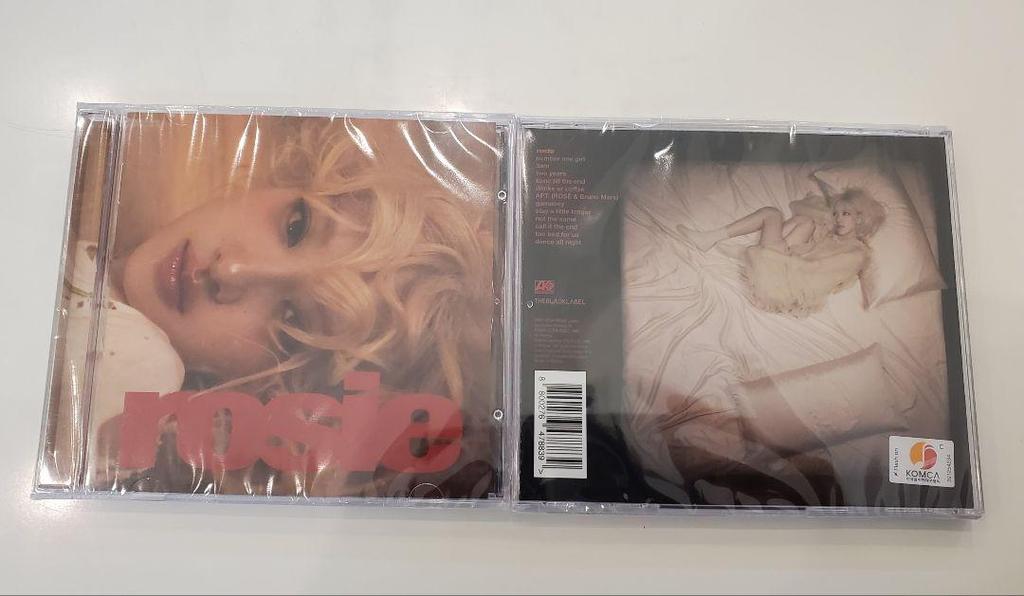 [USED] [Direct Import from Korea] rosie (Jewel) Rosé (BLACKPINK)