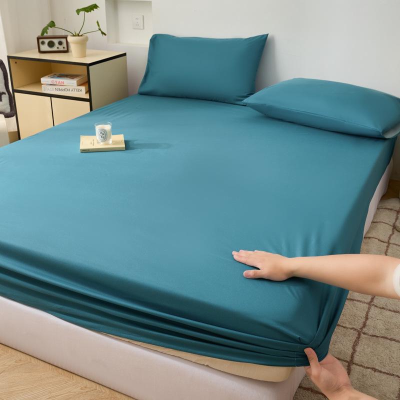 Waterproof White Hotel Fitted Sheet - Single Piece, Urine-Proof Mattress Protector