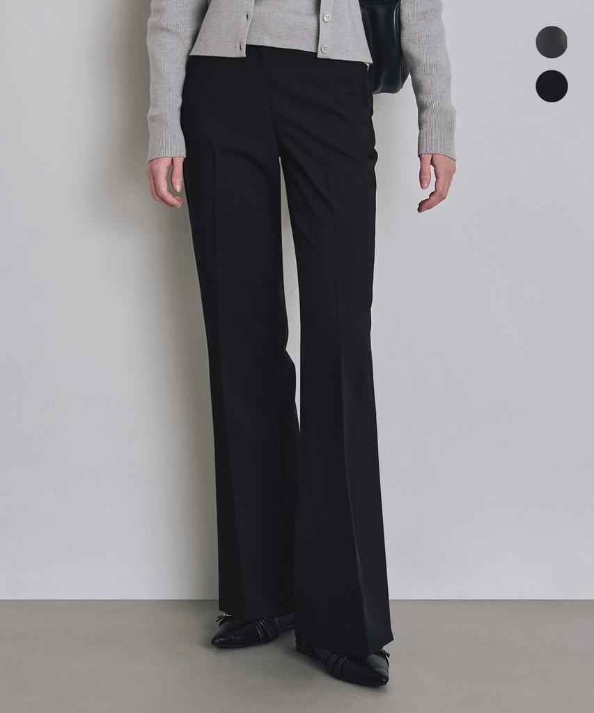 Keoseuteomeokeullagumeon Semi-Bootcut Slacks Black Cowpt001Black