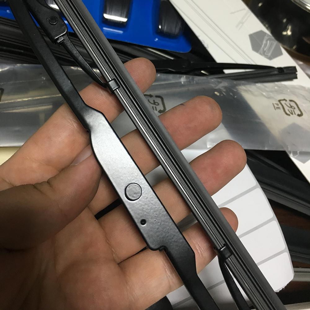 2Pcs Windshield Wiper Universal for cars with 18-inch wipers
