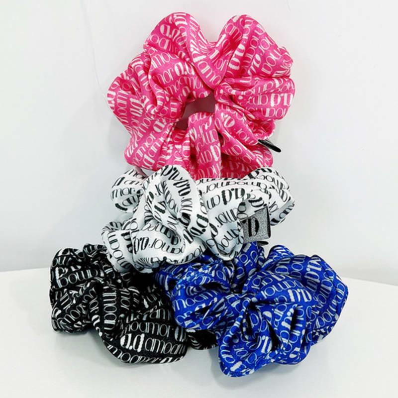 amoamor lettering scrunchie_4colors